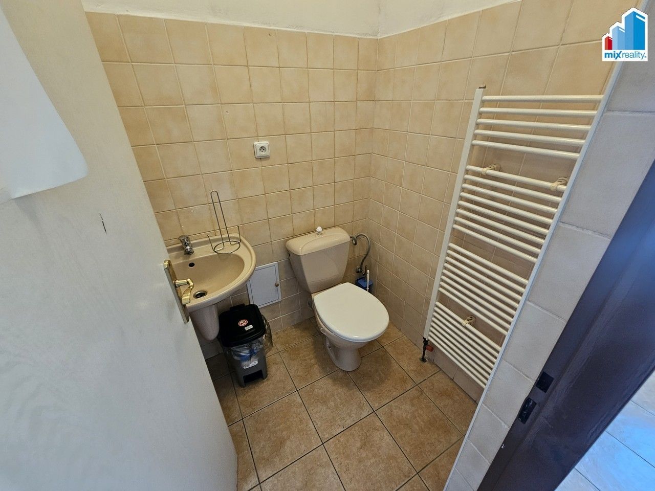 Pronájem komerčního prostoru 55 m² - foto 12