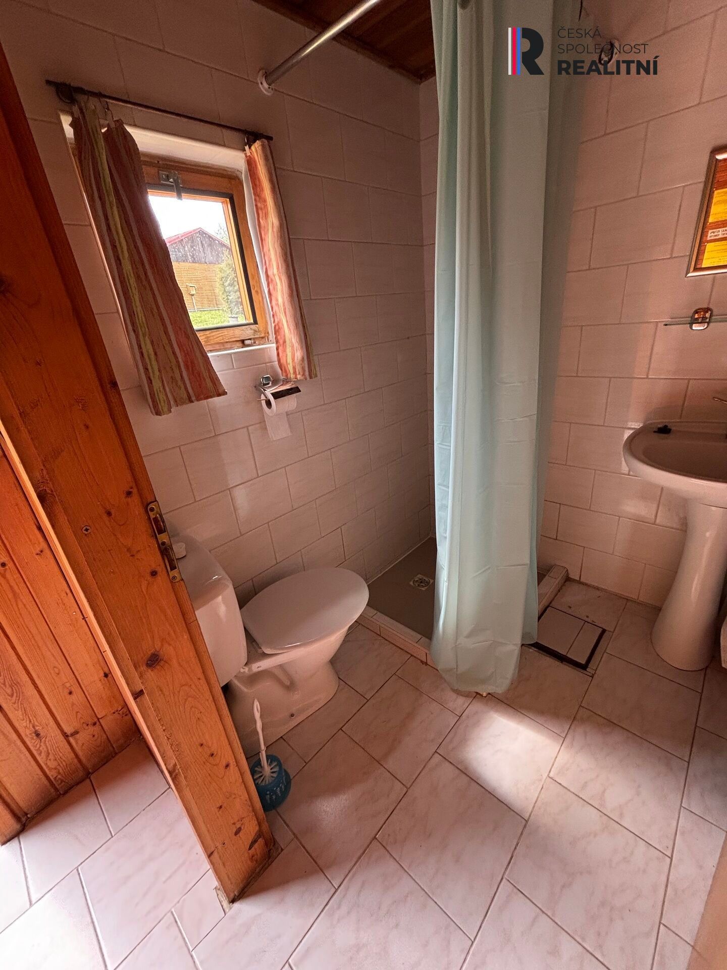 Prodej komerčního prostoru 1800 m² - foto 7