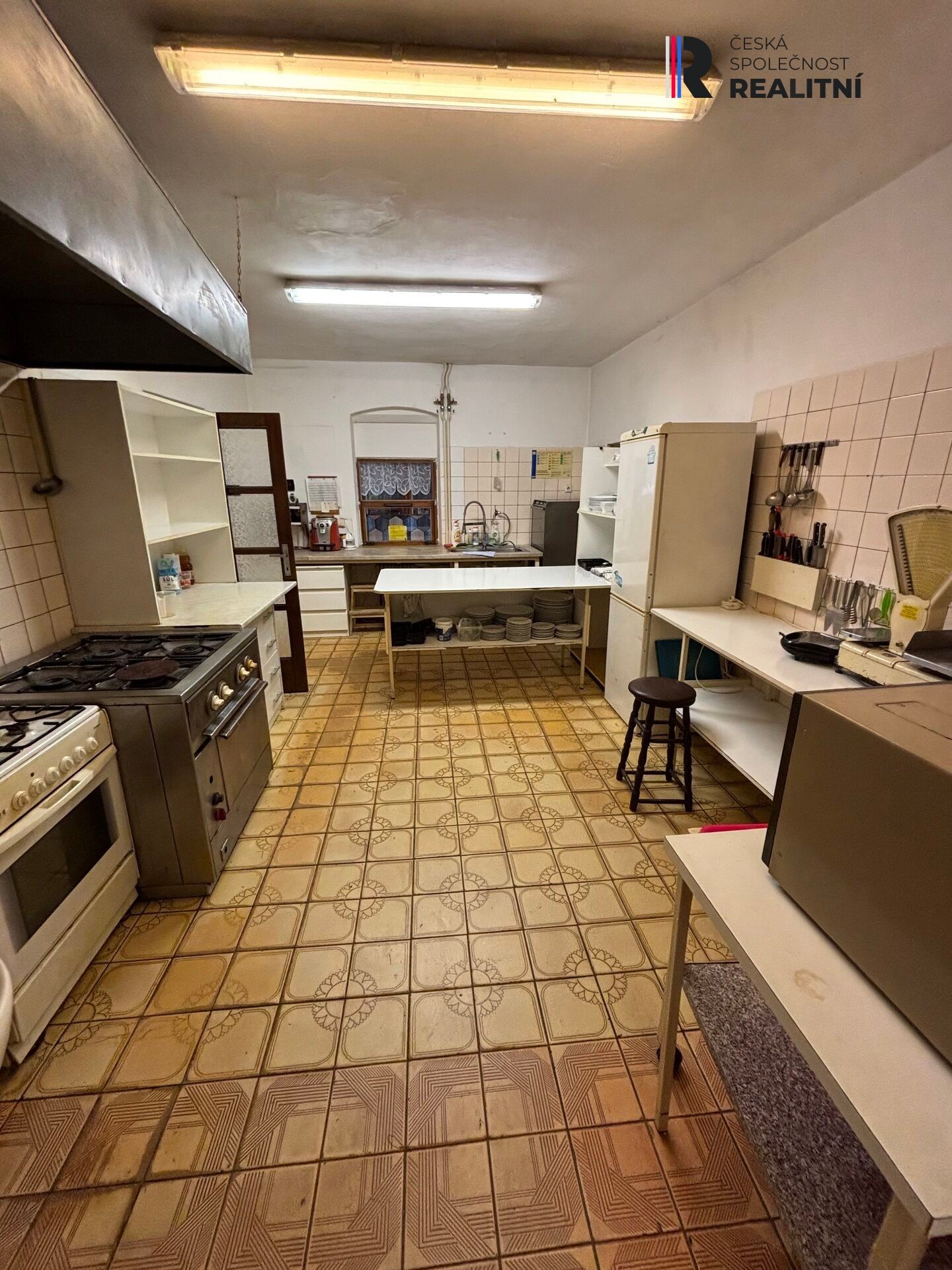 Prodej komerčního prostoru 1800 m² - foto 16