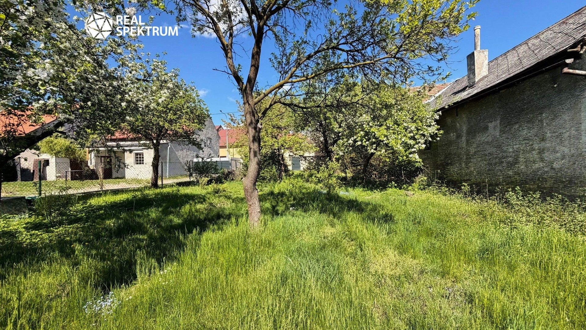 Prodej pozemku 980 m² - foto 8