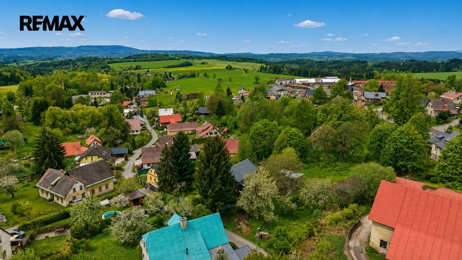 Prodej pozemku 764 m² - foto 2
