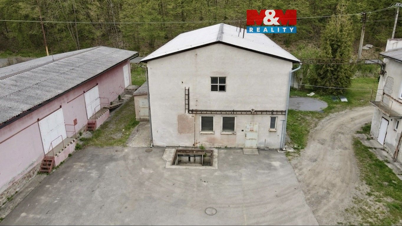 Pronájem komerčního prostoru 240 m² - foto 1