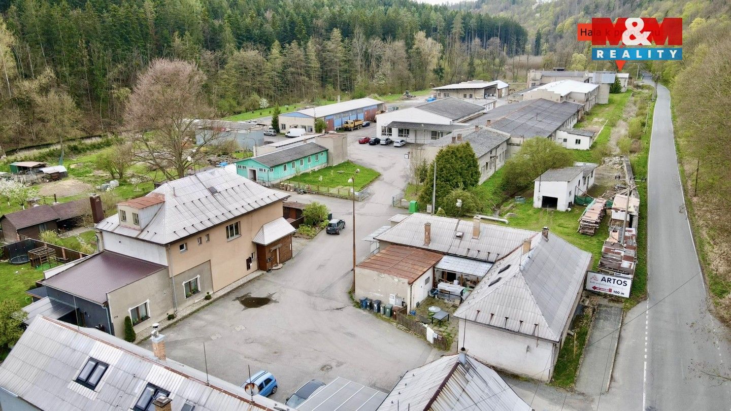 Pronájem komerčního prostoru 240 m² - foto 7