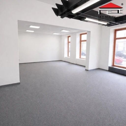 Pronájem komerčního prostoru 100 m² - foto 7