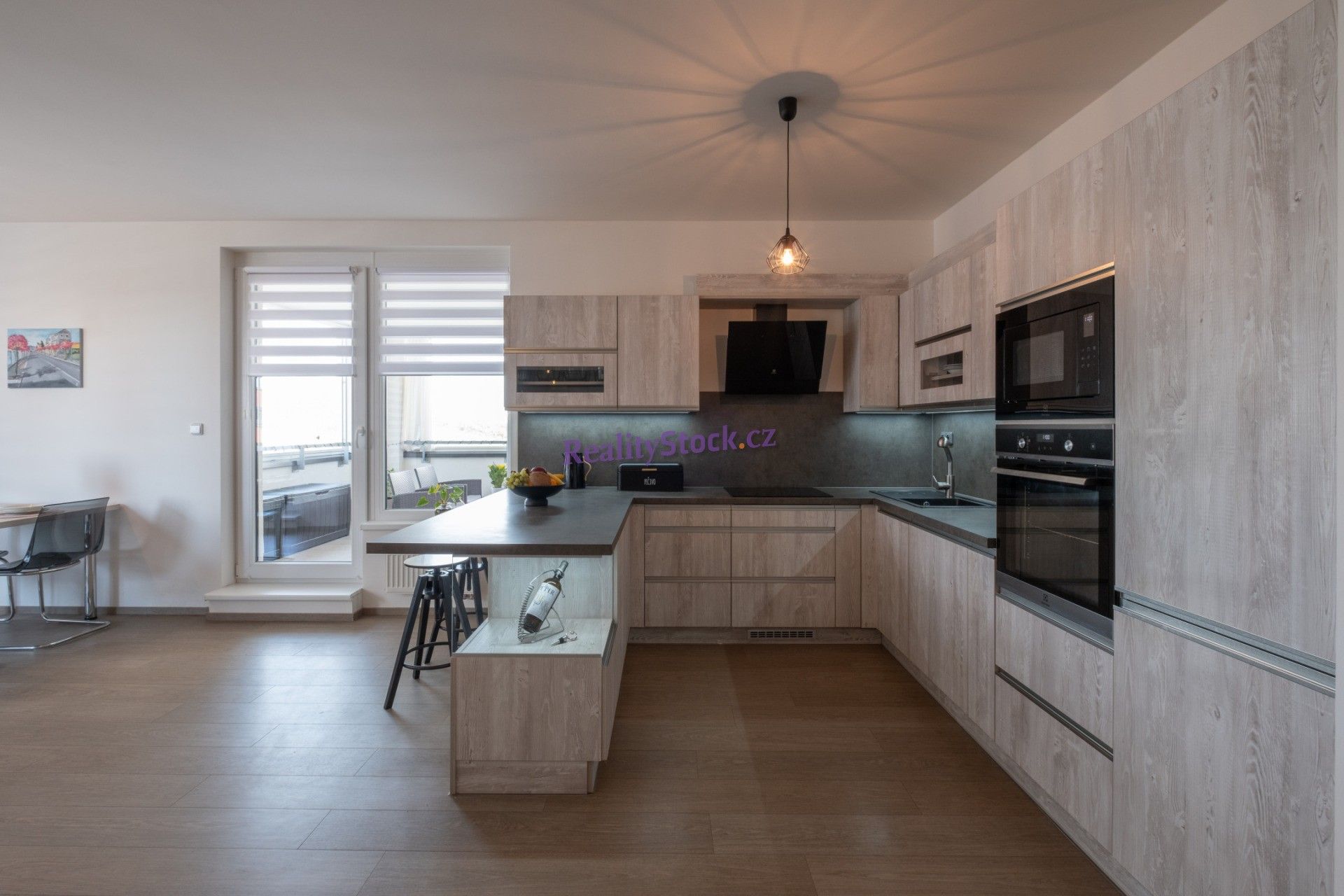Prodej bytu 4+kk 119 m² - foto 2