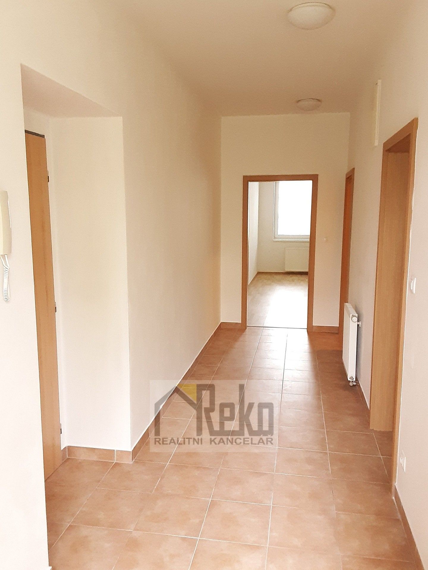 Pronájem bytu 2+kk 61 m² - foto 8