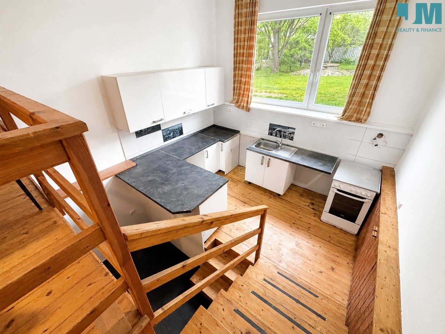 Pronájem bytu 3+kk 75 m² - foto 3