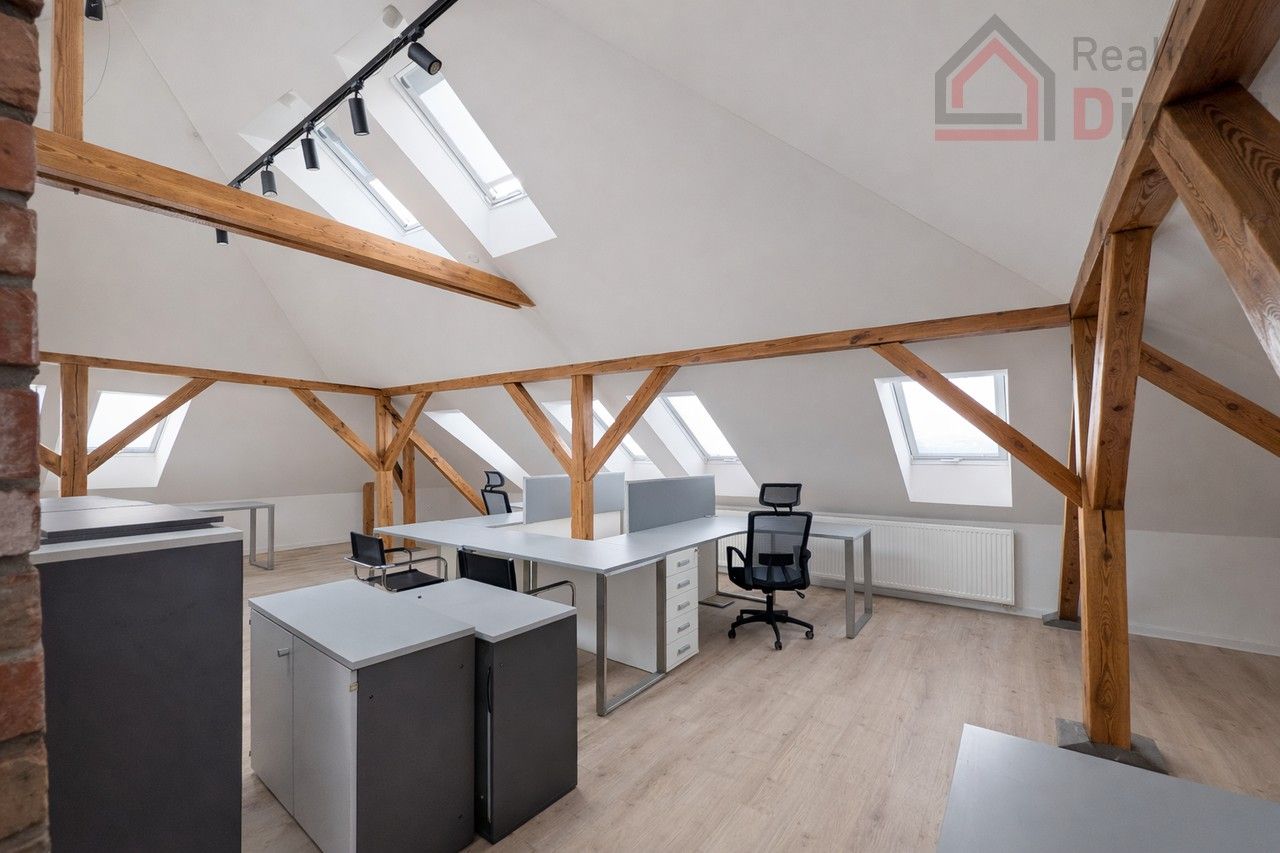 Pronájem komerčního prostoru 86 m² - foto 2