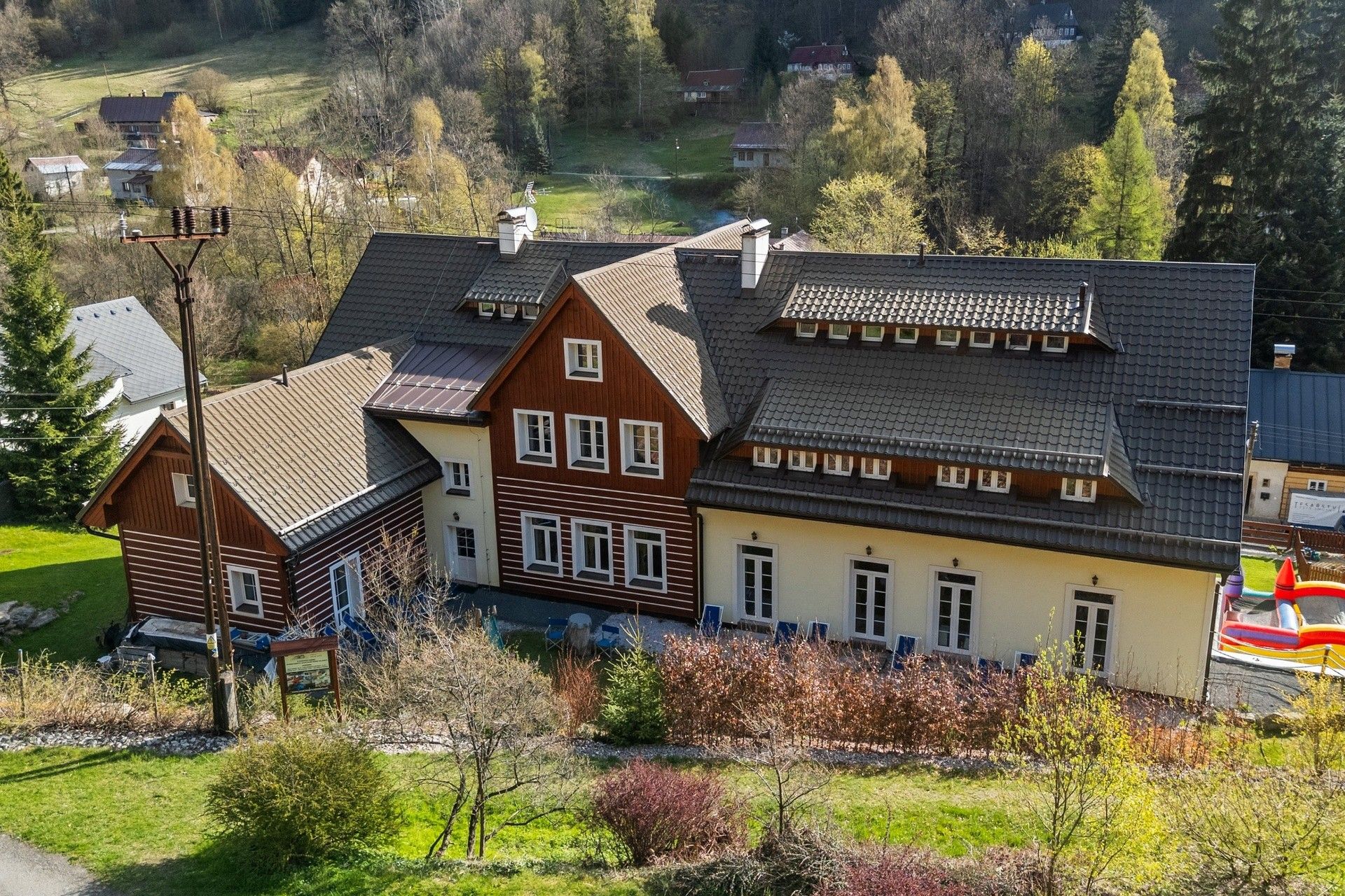 Prodej komerčního prostoru 37 m² - foto 1