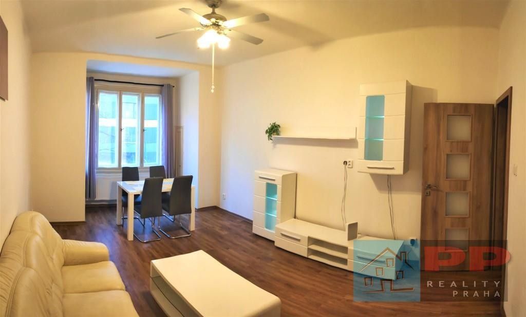 Pronájem bytu 2+1 62 m² - foto 1