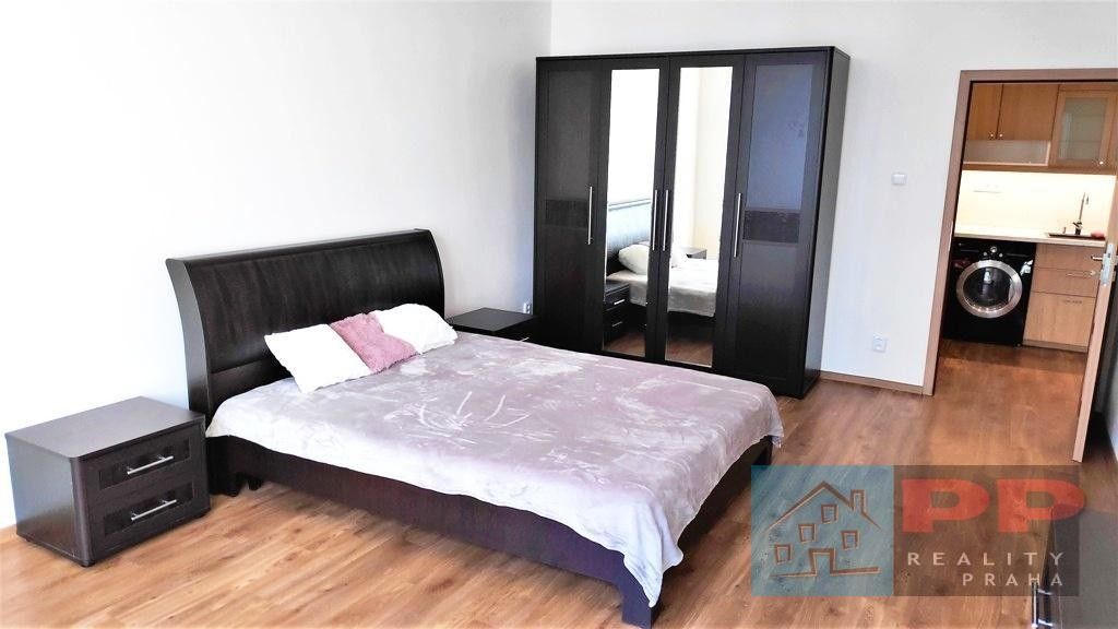 Pronájem bytu 2+1 62 m² - foto 7