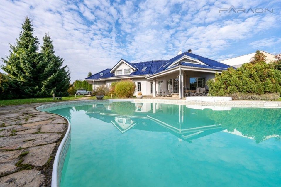 Prodej domu 454 m² - foto 1