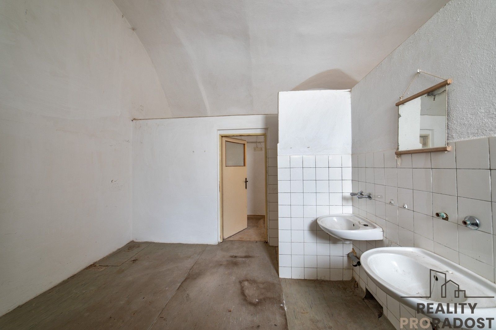 Prodej nemovitosti 1906 m² - foto 9