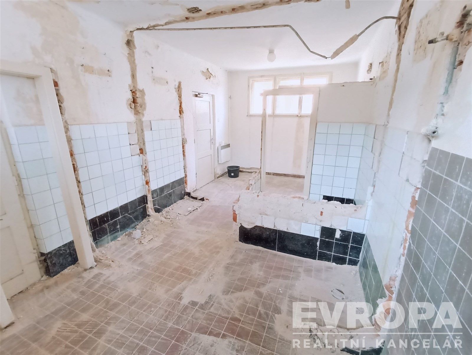 Prodej komerčního prostoru 109 m² - foto 7