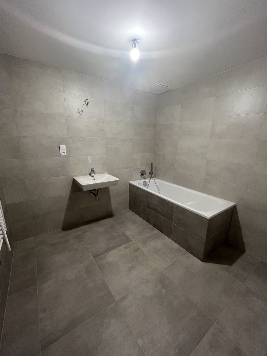Pronájem bytu 3+kk 137 m² - foto 8
