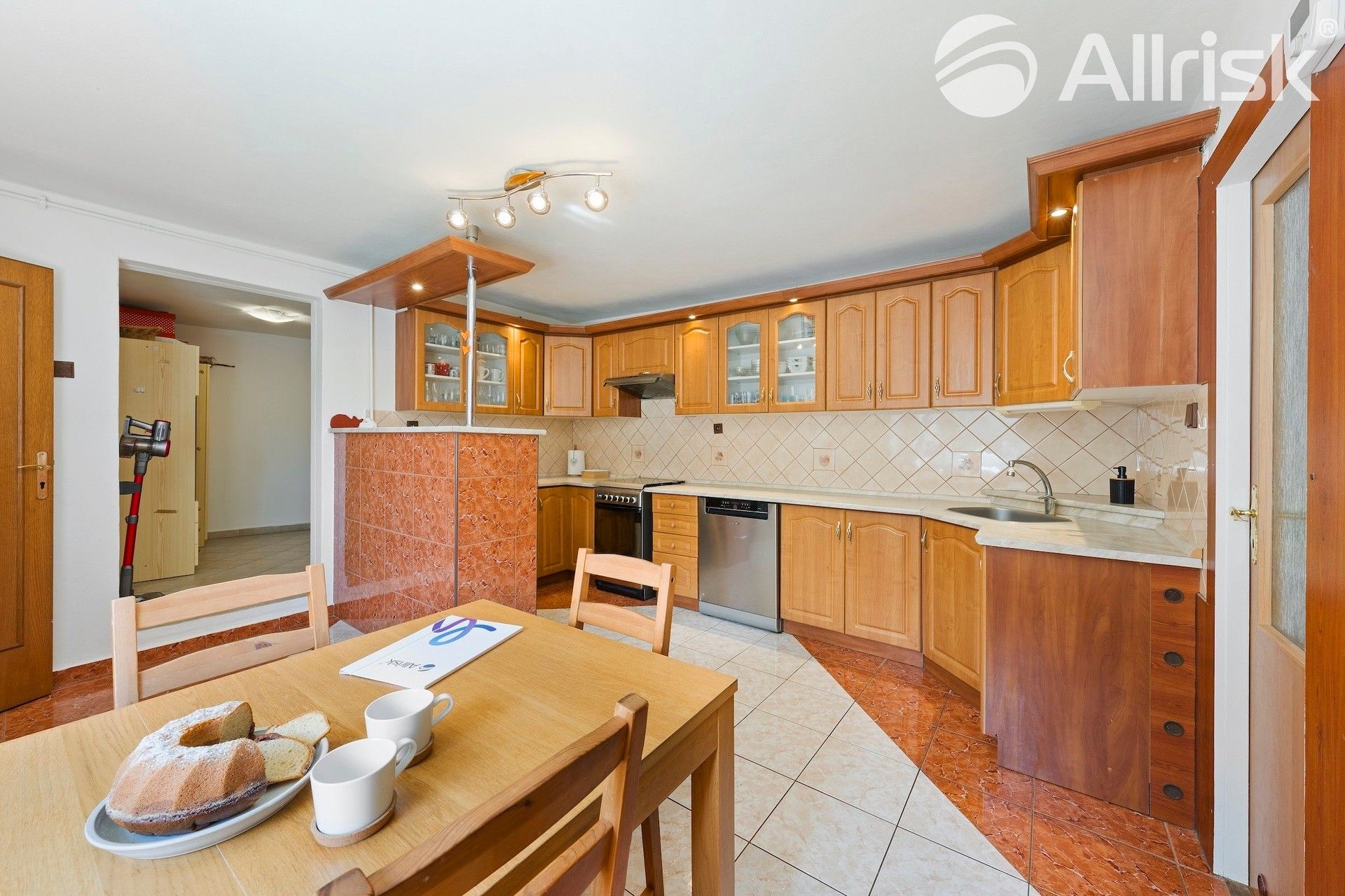 Prodej domu 356 m² - foto 1
