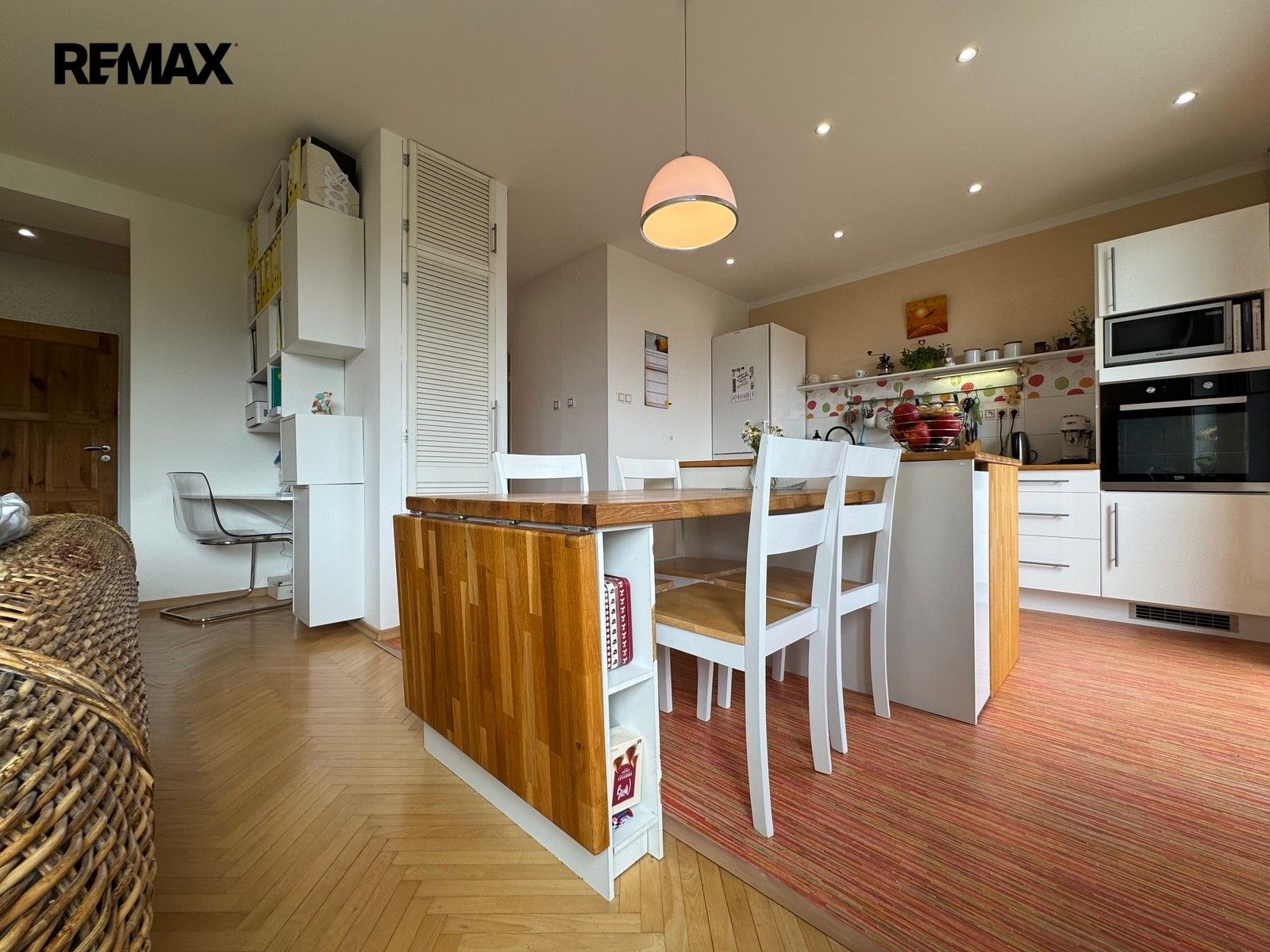 Prodej bytu 3+kk 77 m² - foto 11