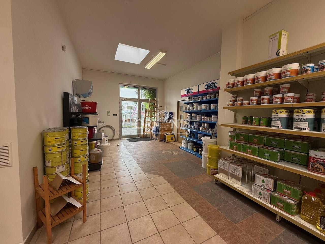 Pronájem komerčního prostoru 217 m² - foto 6