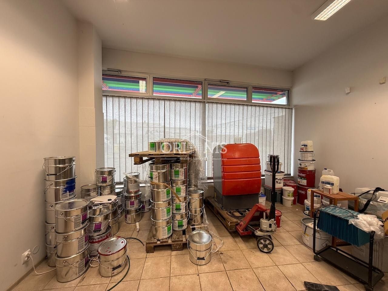 Pronájem komerčního prostoru 217 m² - foto 10