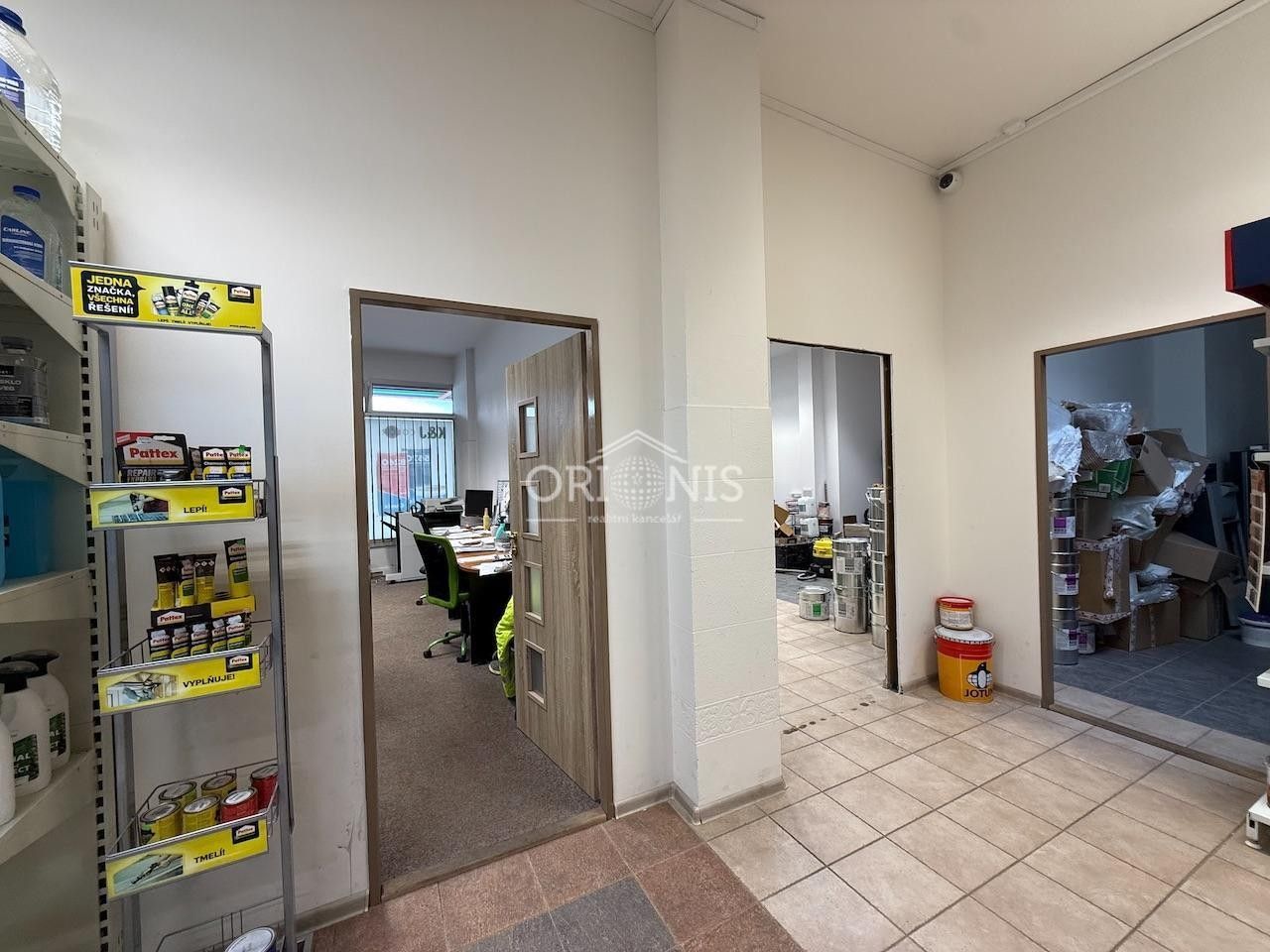 Pronájem komerčního prostoru 217 m² - foto 11