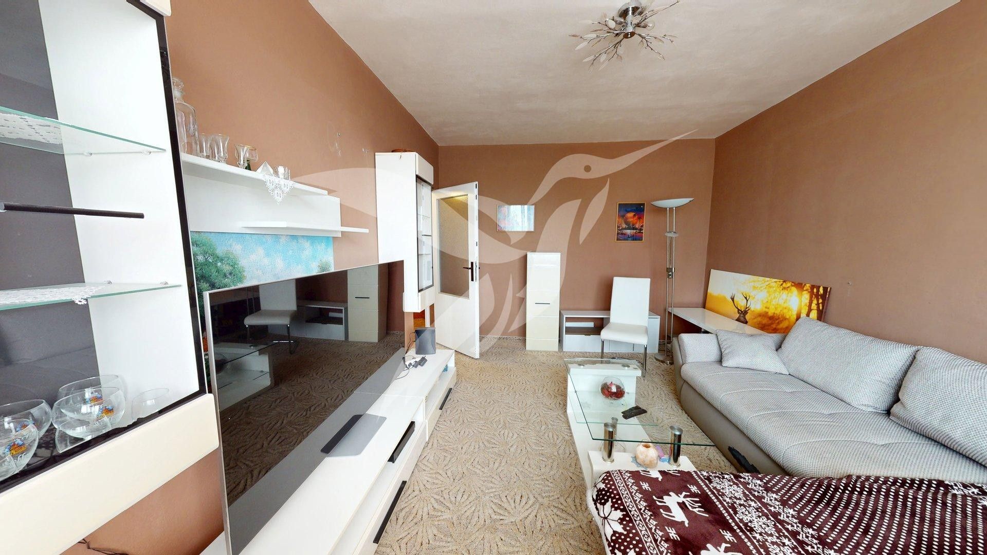 Pronájem bytu 2+1 52 m² - foto 1