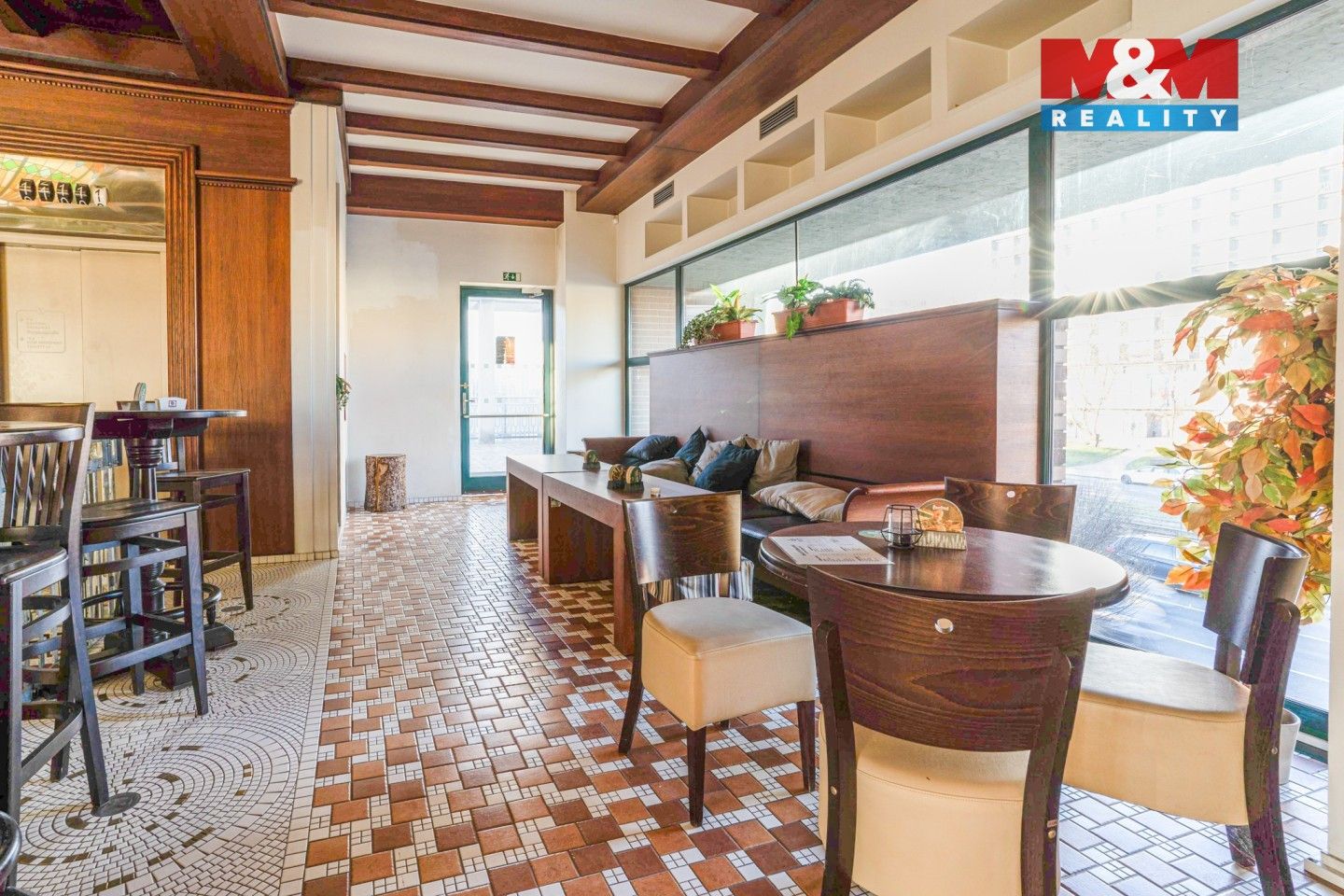 Pronájem komerčního prostoru 200 m² - foto 11