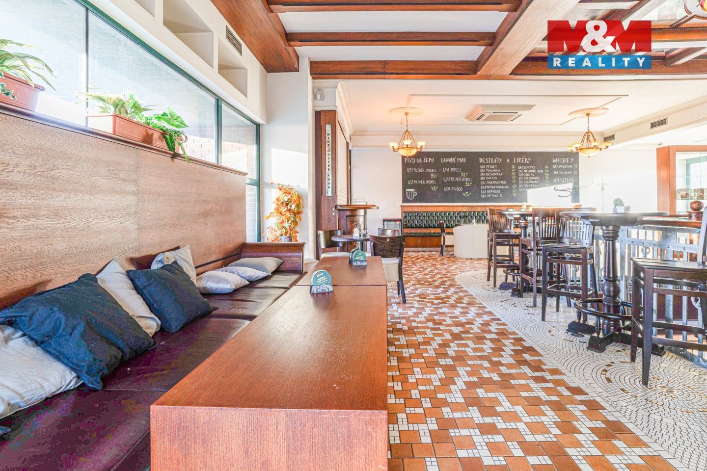 Pronájem komerčního prostoru 200 m² - foto 12