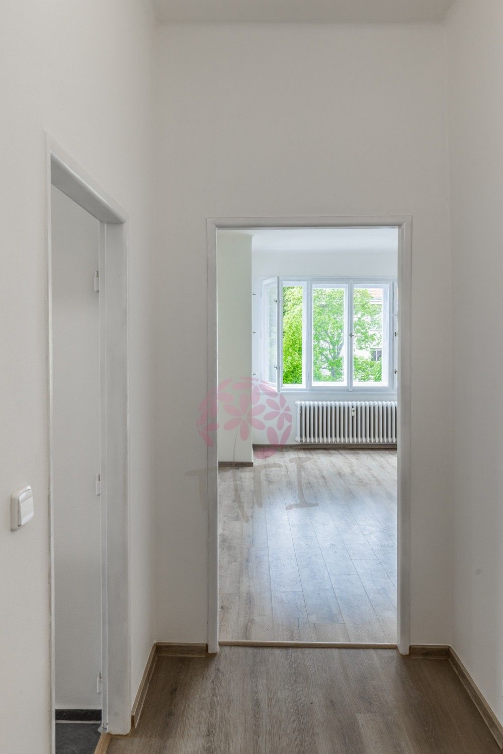 Pronájem bytu 2+1 73 m² - foto 6
