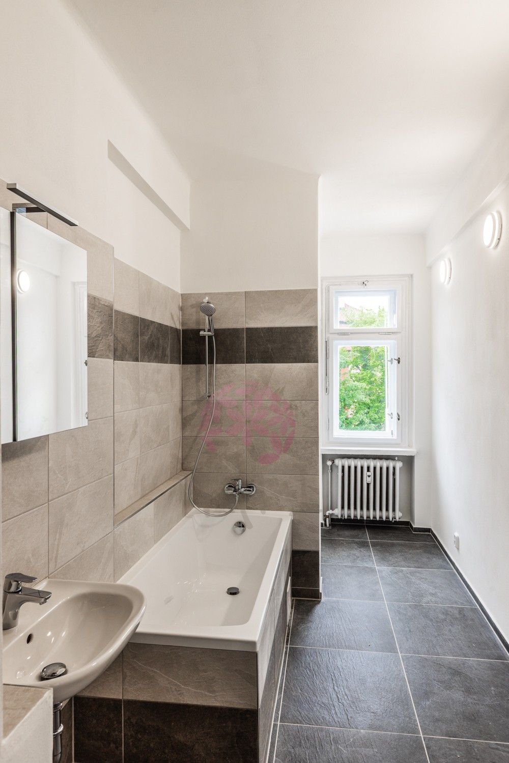 Pronájem bytu 2+1 73 m² - foto 4