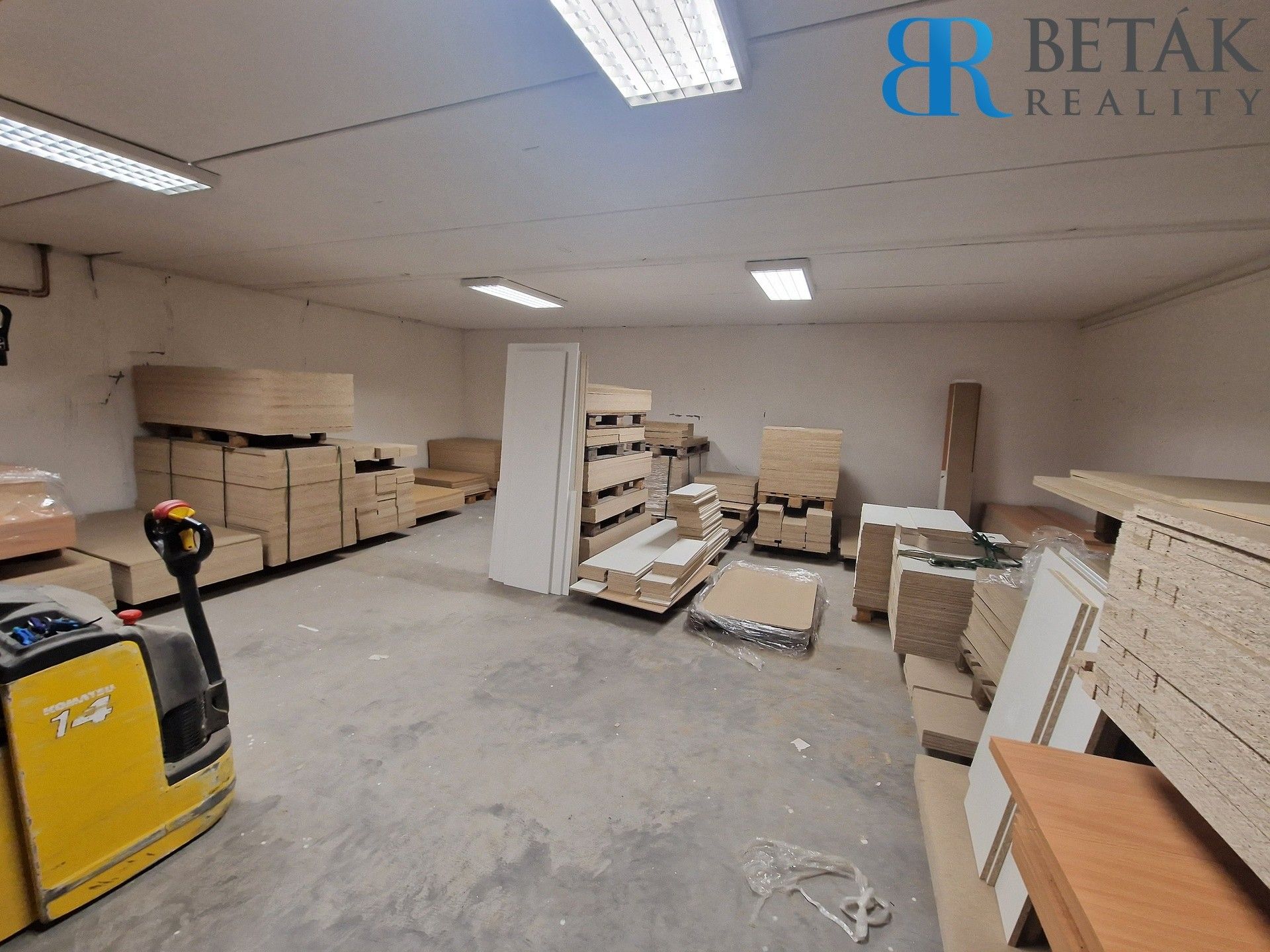 Prodej komerčního prostoru 1200 m² - foto 15