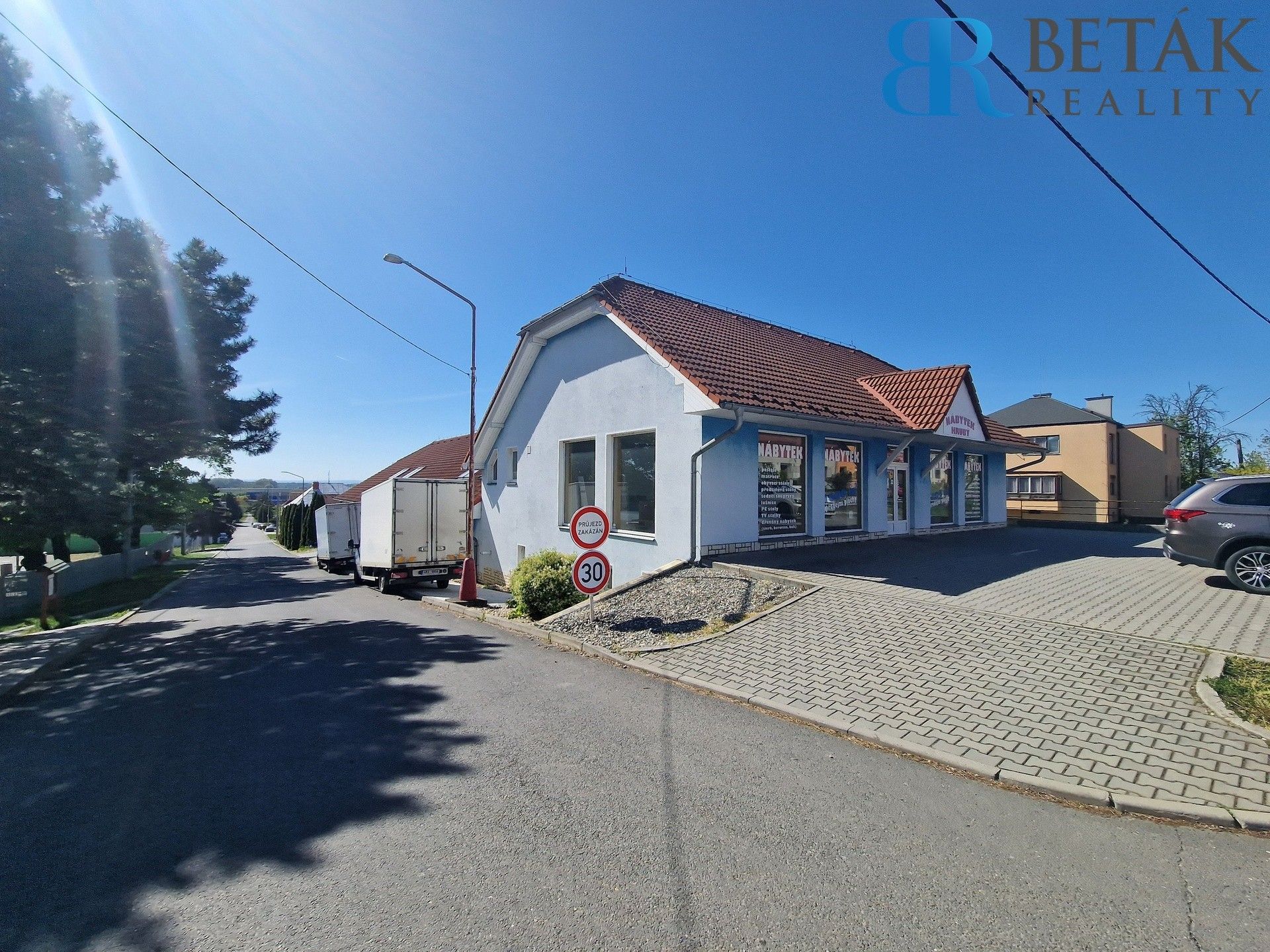 Prodej komerčního prostoru 1200 m² - foto 22