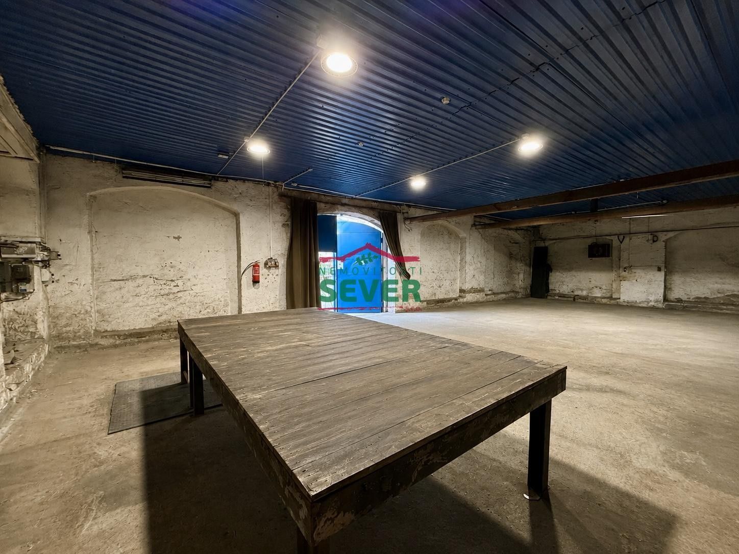 Pronájem komerčního prostoru 180 m² - foto 4