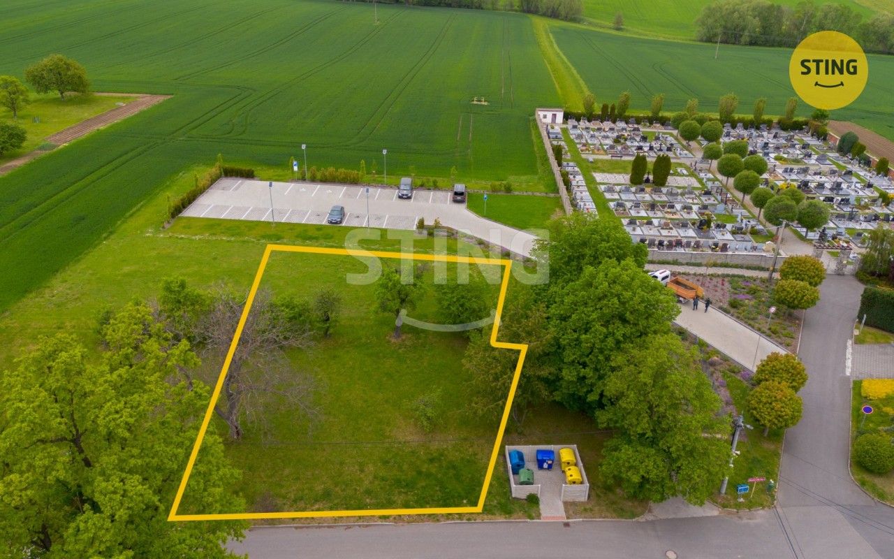 Prodej pozemku 962 m² - foto 1