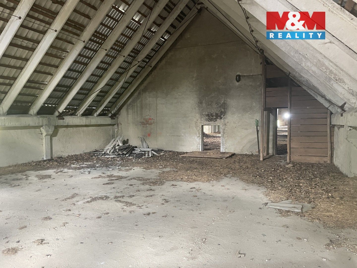 Pronájem komerčního prostoru 1600 m² - foto 11