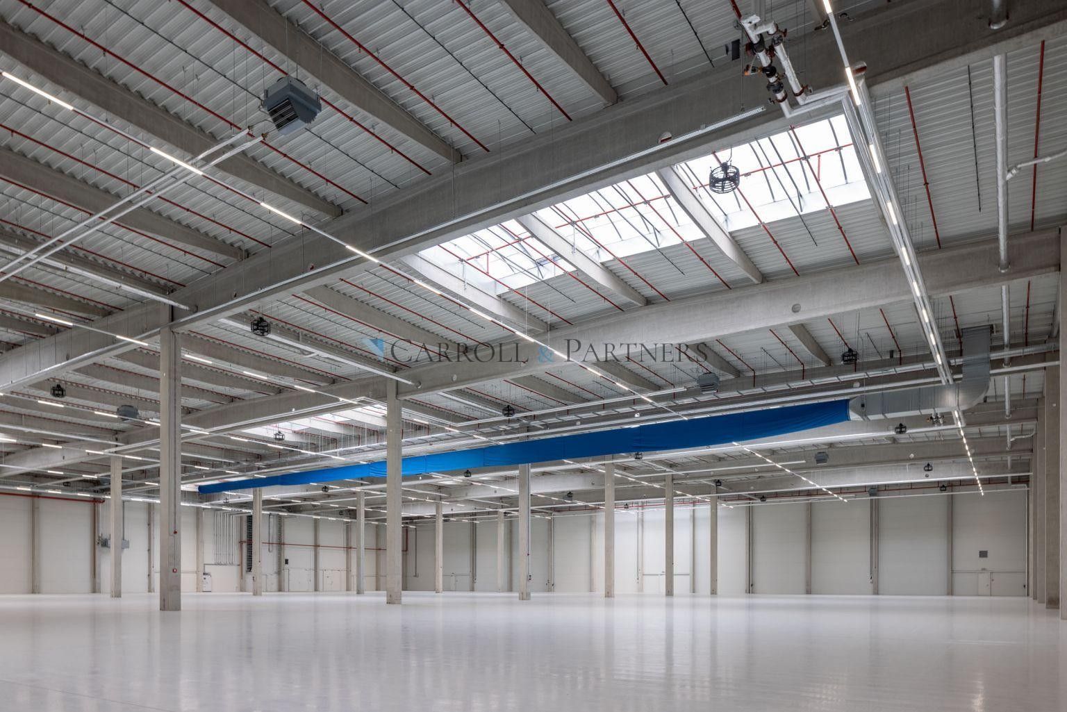 Pronájem komerčního prostoru 1500 m² - foto 3
