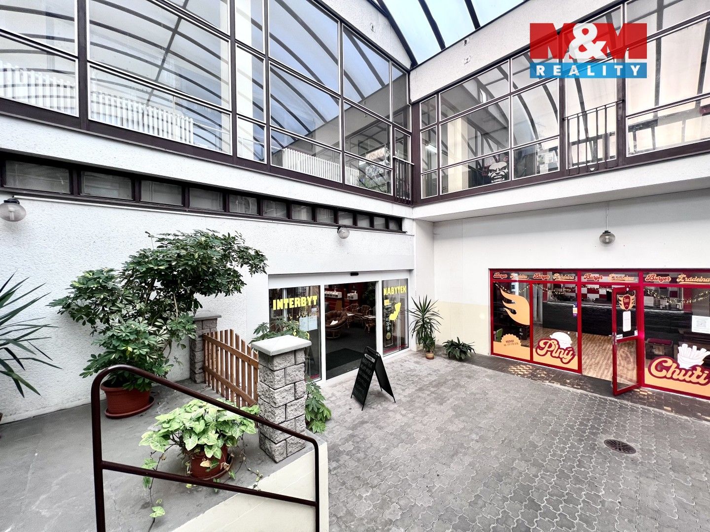 Pronájem komerčního prostoru 291 m² - foto 2