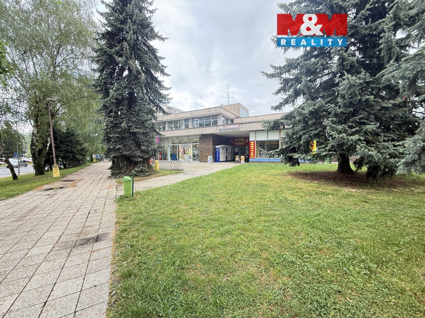 Pronájem komerčního prostoru 291 m² - foto 1