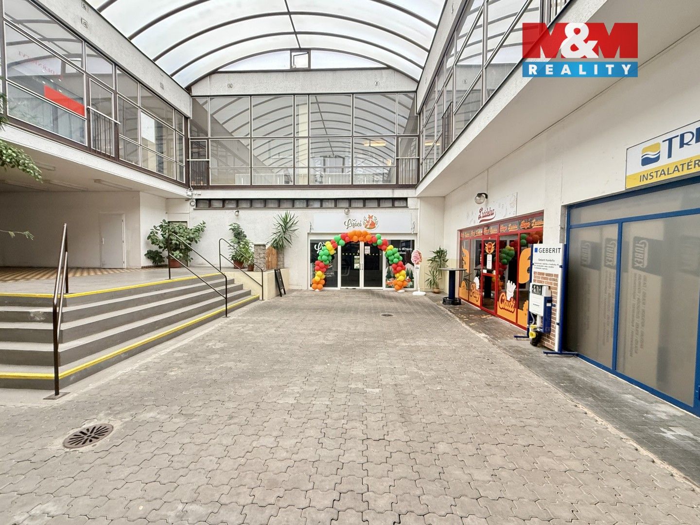 Pronájem komerčního prostoru 291 m² - foto 3