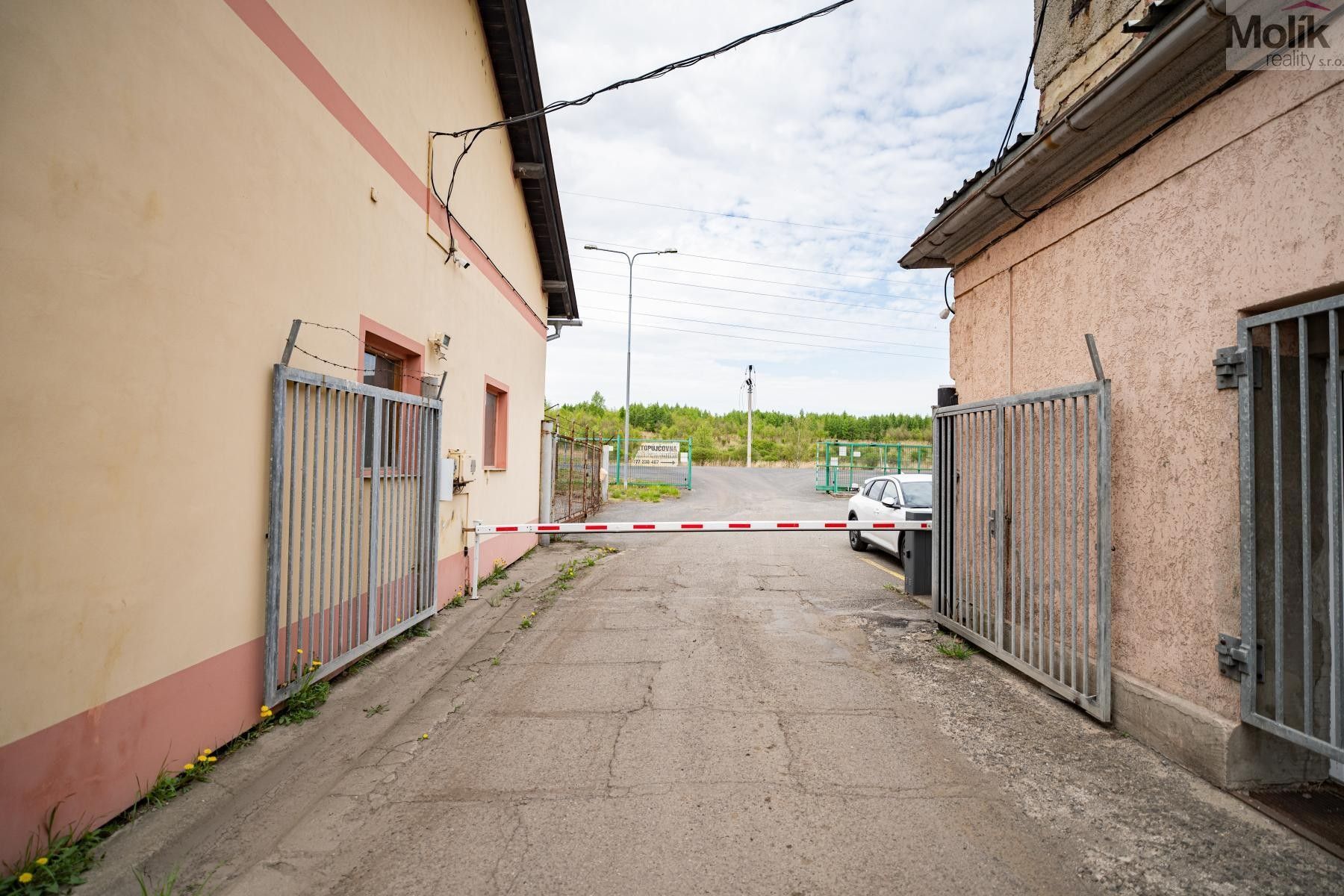 Prodej komerčního prostoru 1652 m² - foto 4
