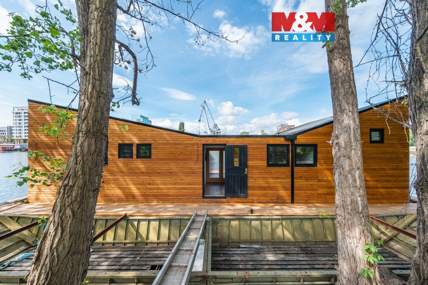 Prodej nemovitosti 82 m² - foto 1