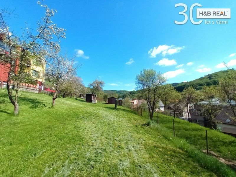 Prodej pozemku 1063 m² - foto 1
