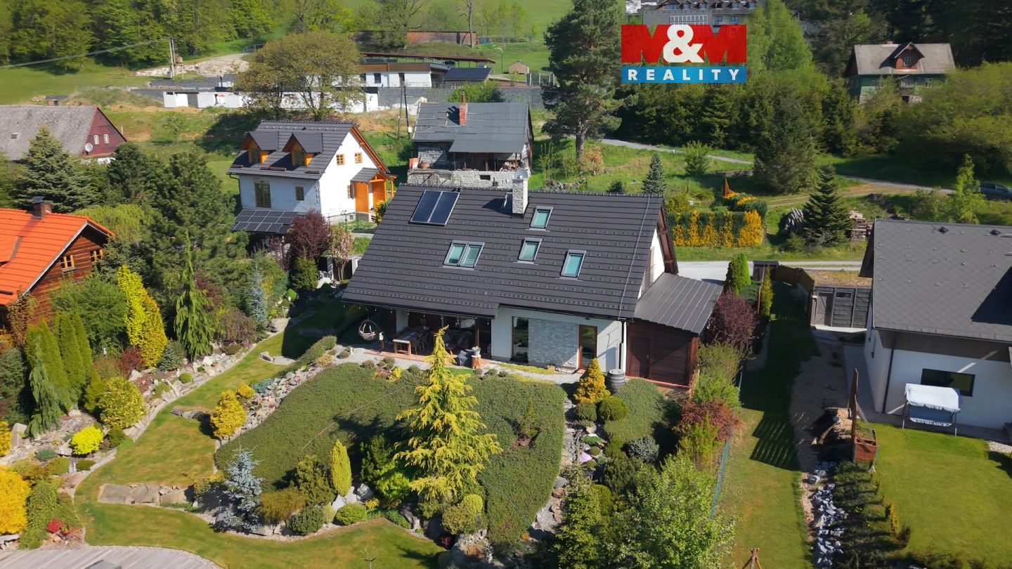 Prodej domu 179 m² - foto 1