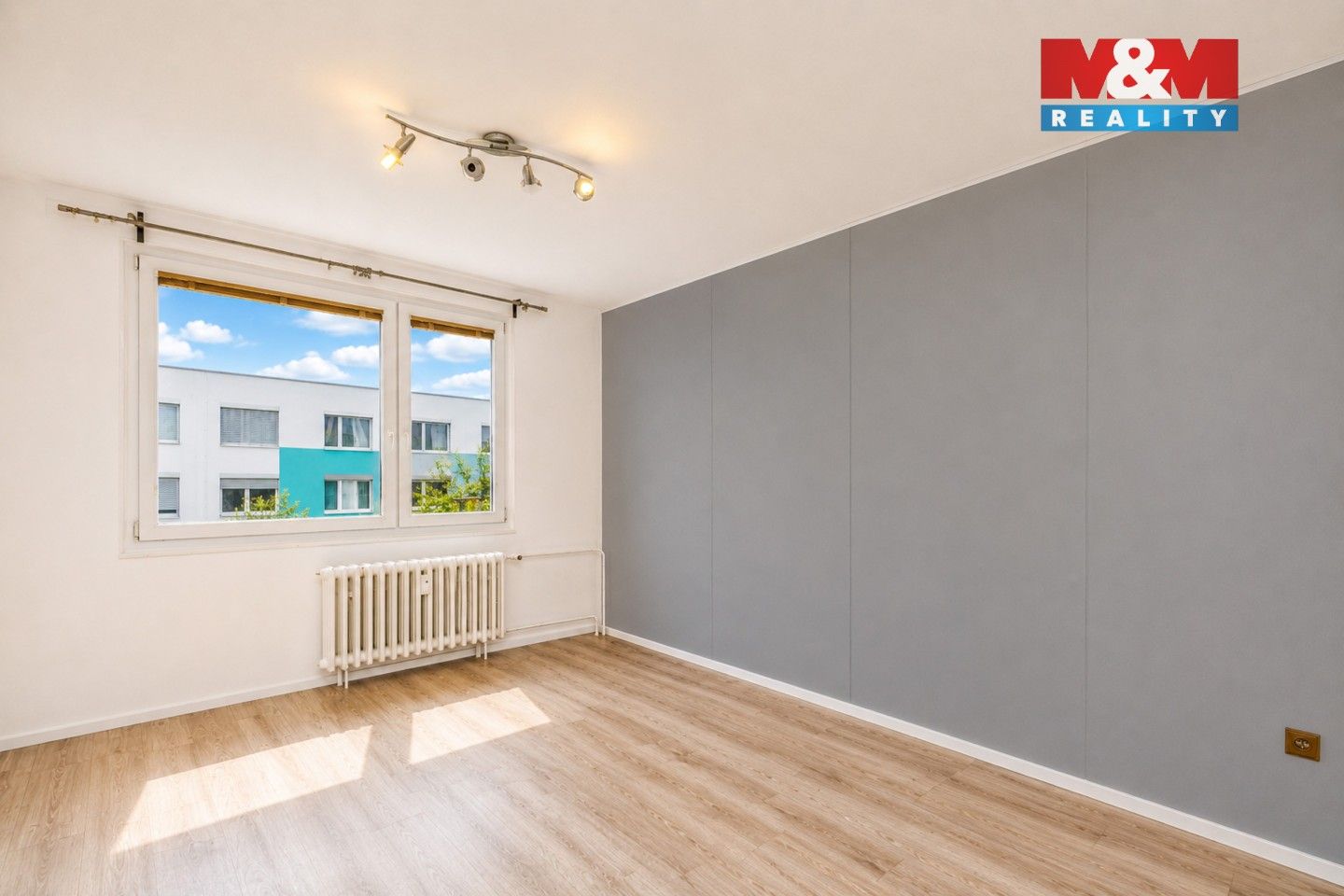 Prodej bytu 2+1 57 m² - foto 2