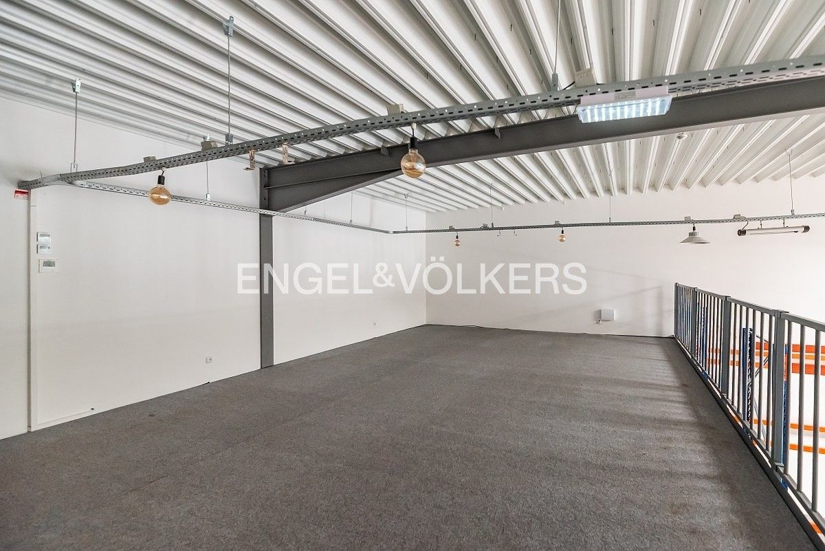 Pronájem komerčního prostoru 270 m² - foto 4