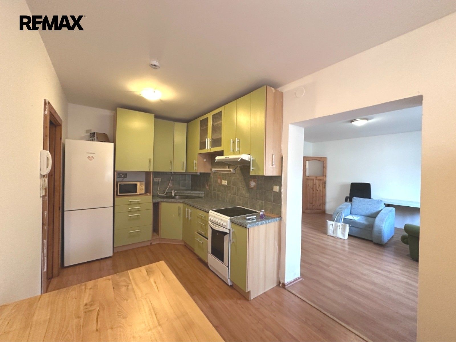 Pronájem bytu 2+1 52 m² - foto 1