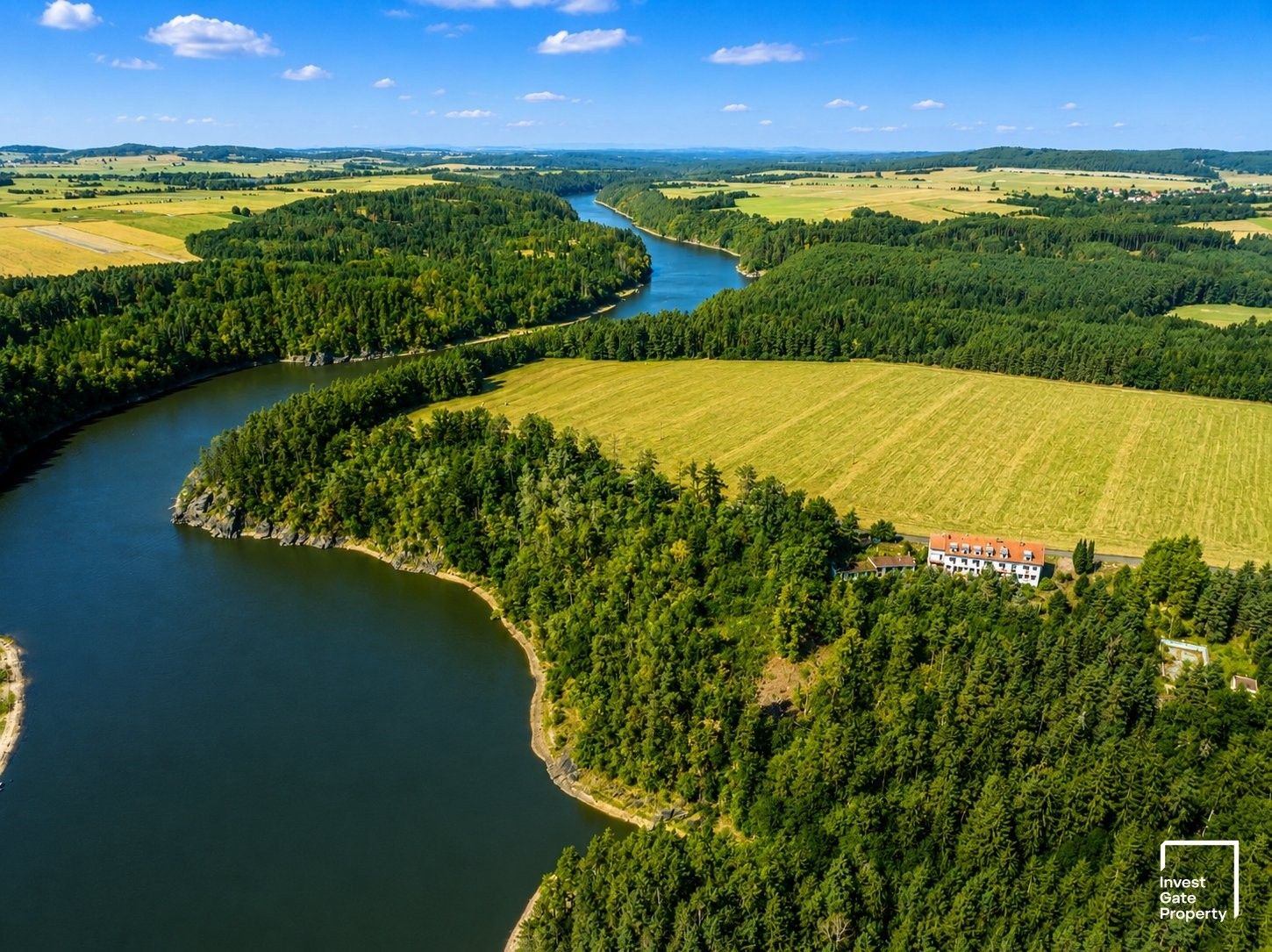 Prodej pozemku 12195 m² - foto 1