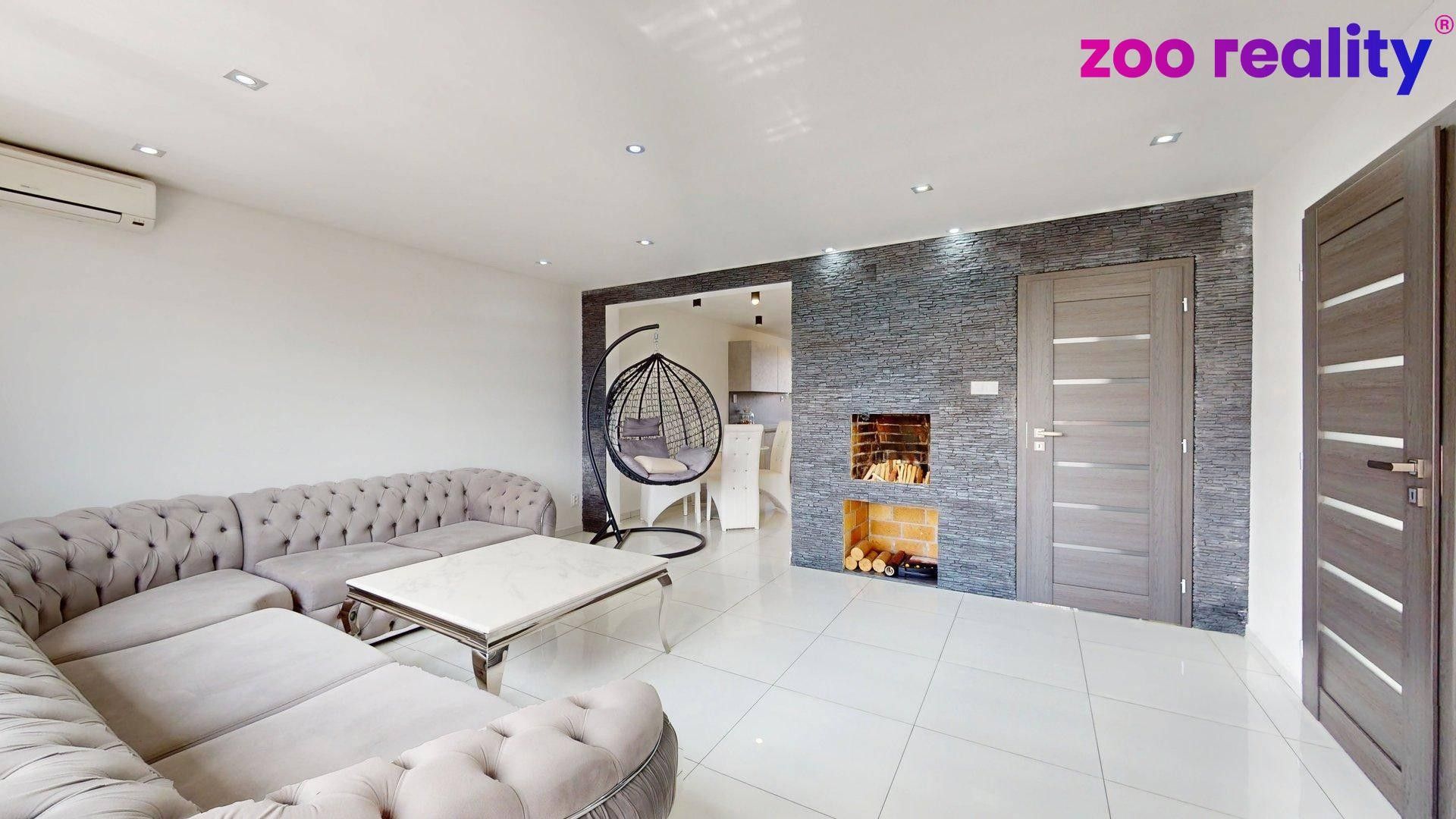 Prodej nemovitosti 245 m² - foto 2