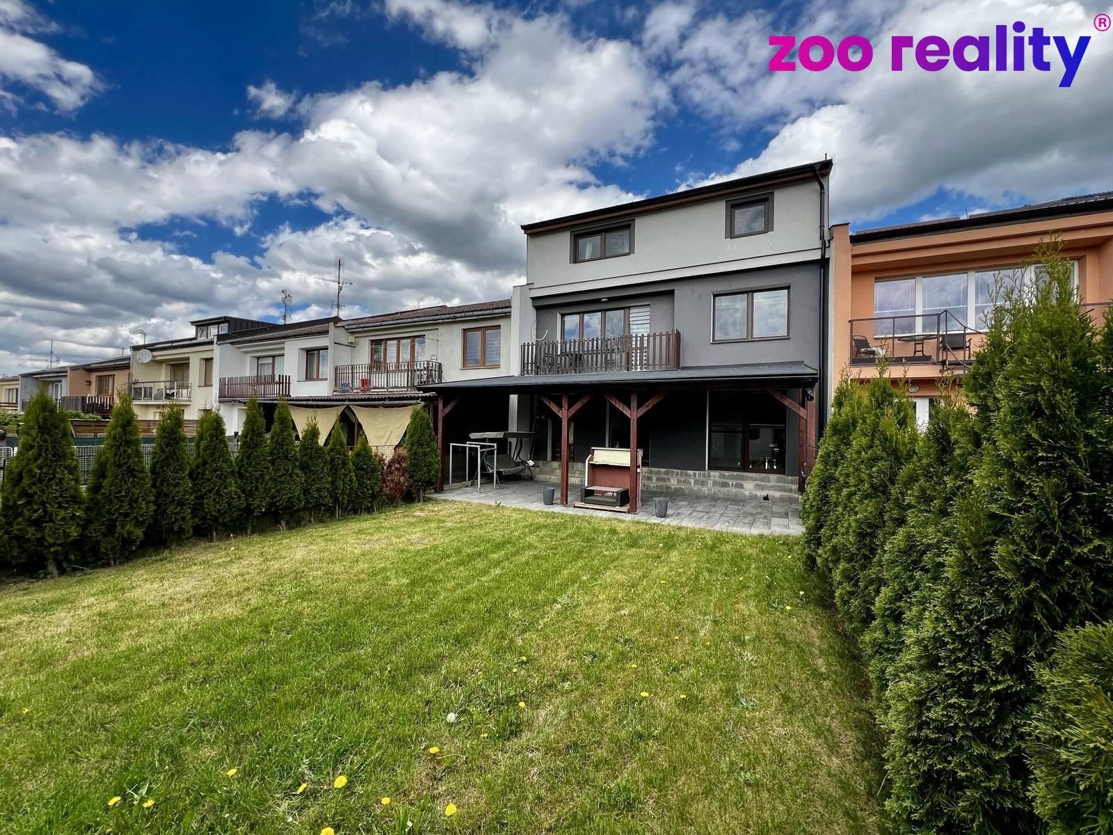 Prodej nemovitosti 245 m² - foto 1
