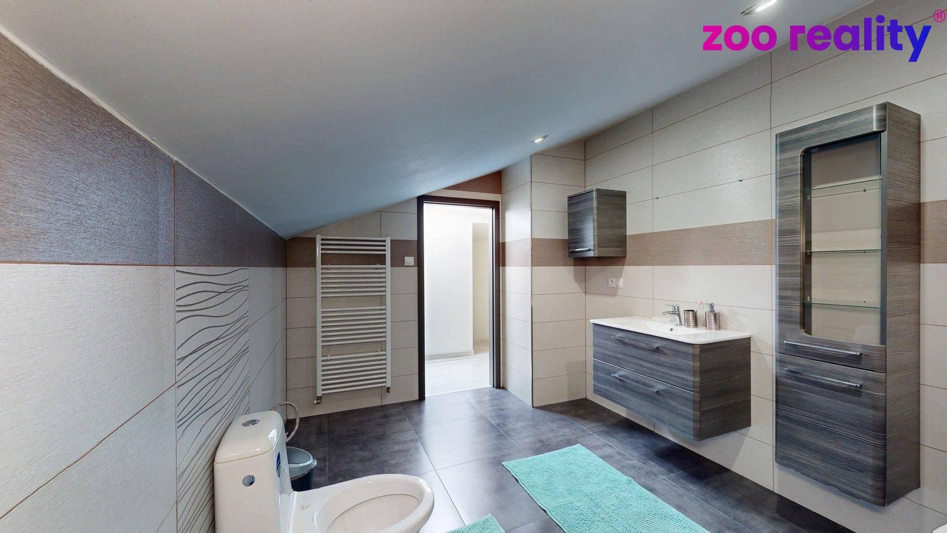 Prodej nemovitosti 245 m² - foto 23