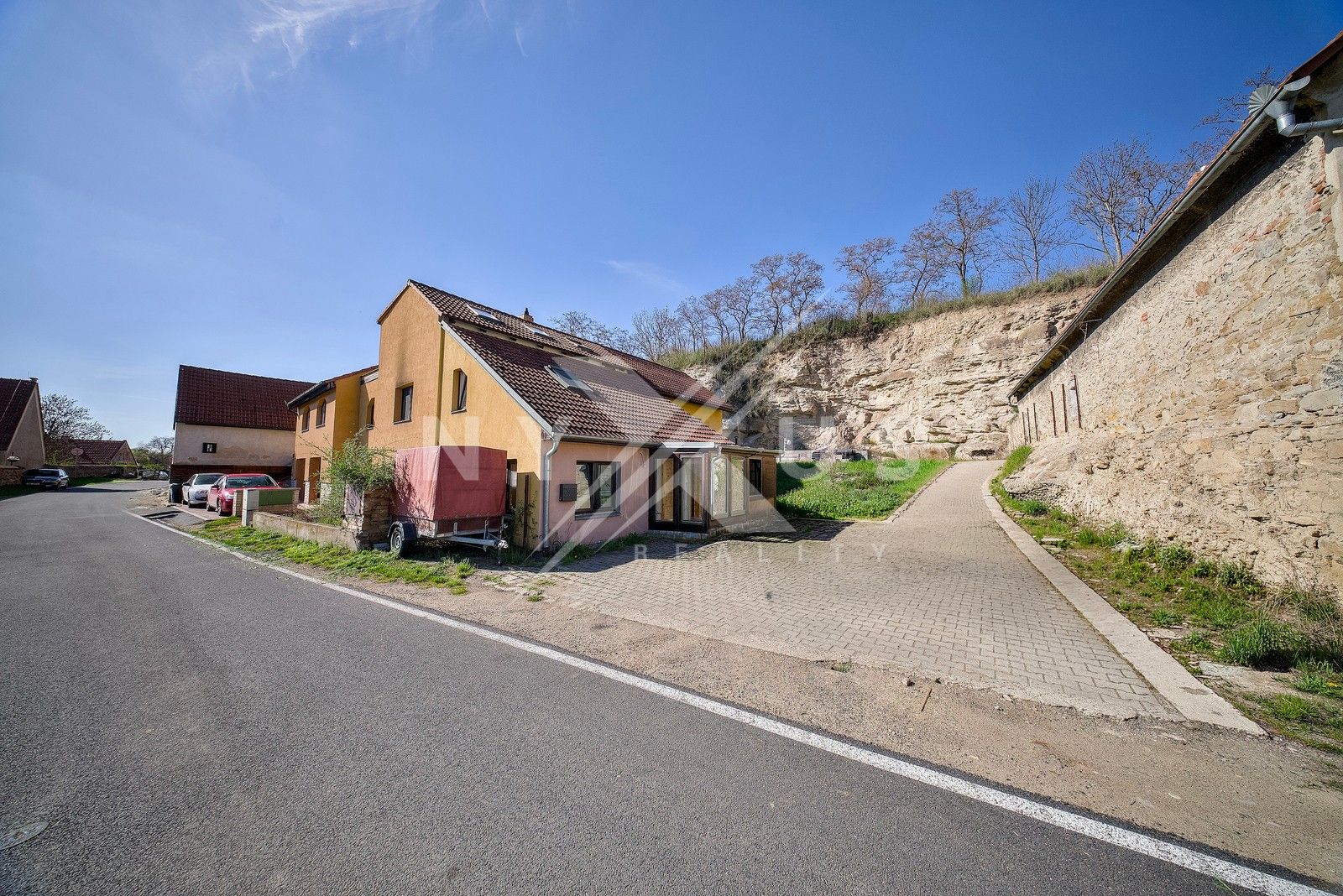 Prodej domu 150 m² - foto 2
